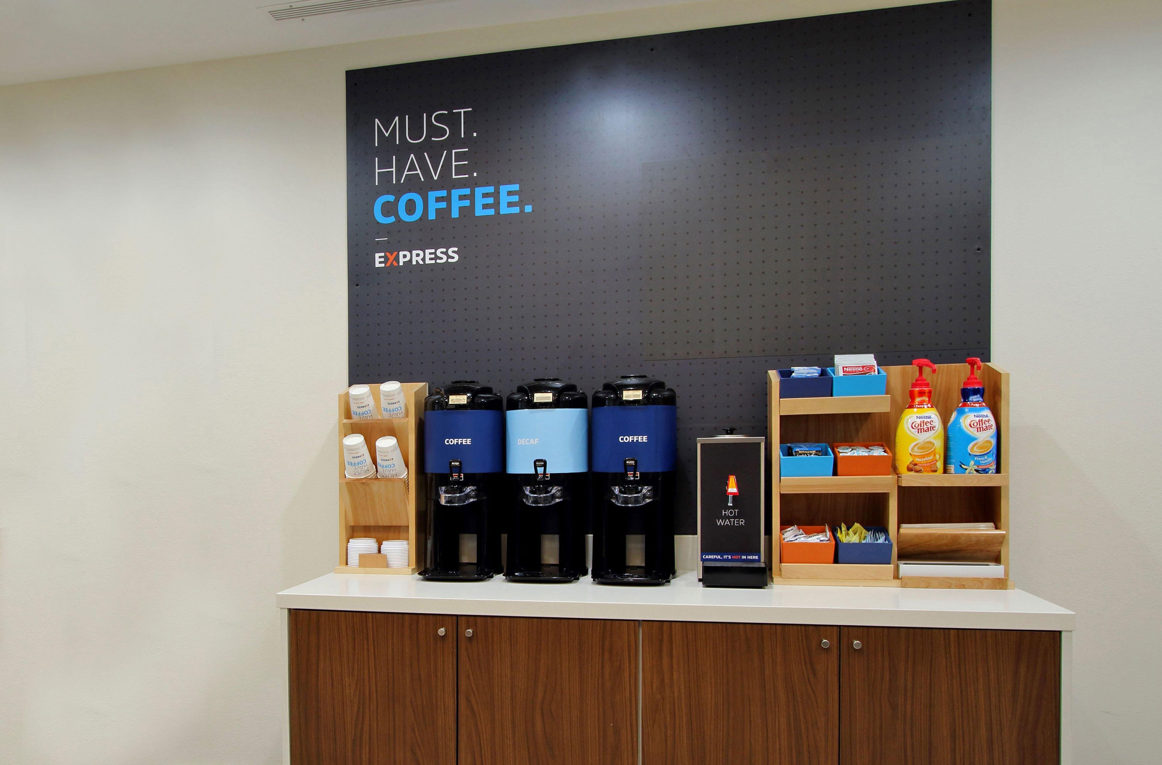 Holiday Inn Express & Suites Charlotte Arpt-Belmont By Ihg Екстериор снимка