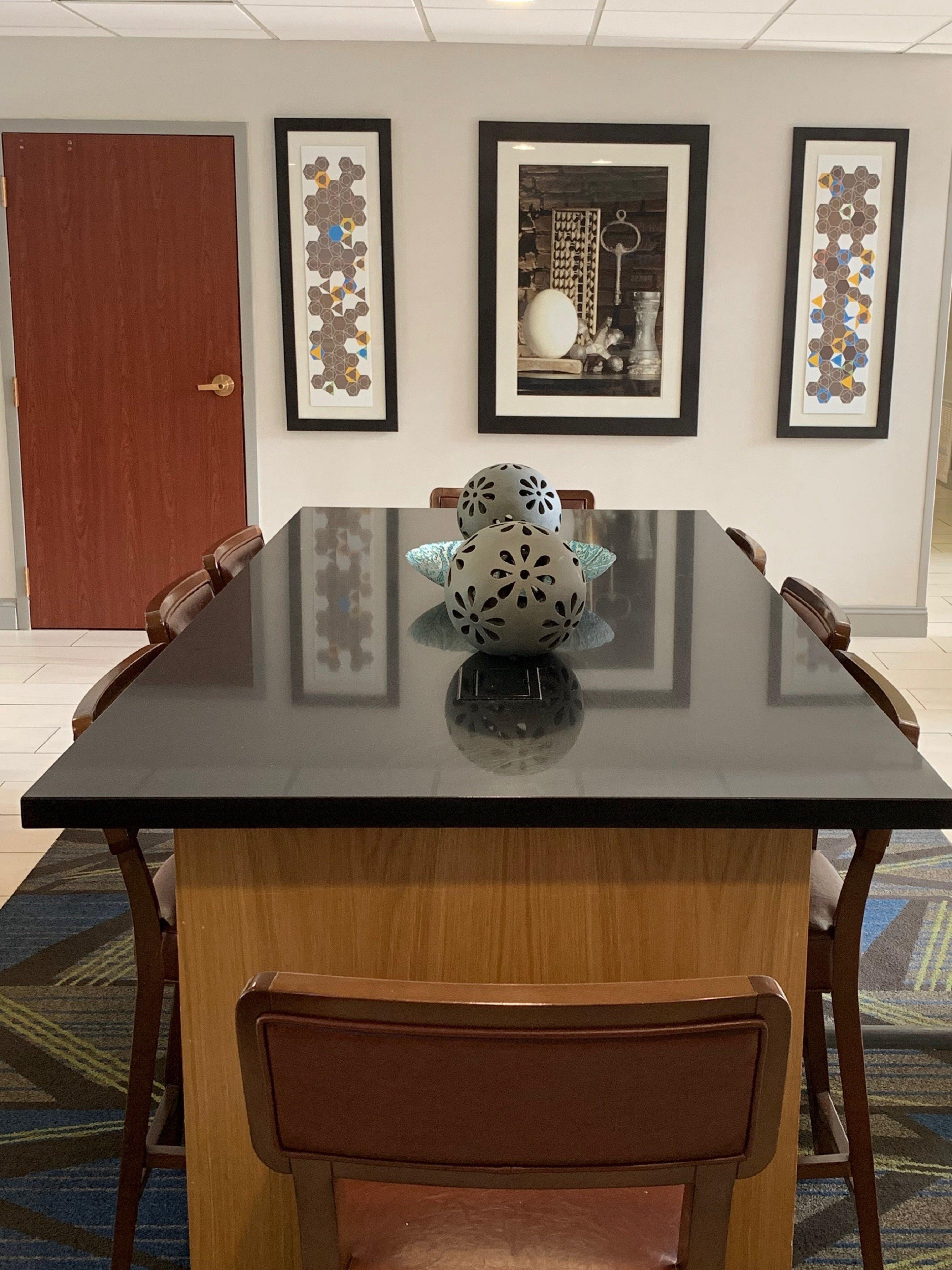 Holiday Inn Express & Suites Charlotte Arpt-Belmont By Ihg Екстериор снимка